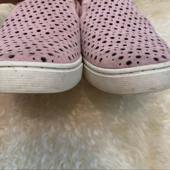 Frye & co Peggy perforated suede slip on in blush - Picture 4 of 6
